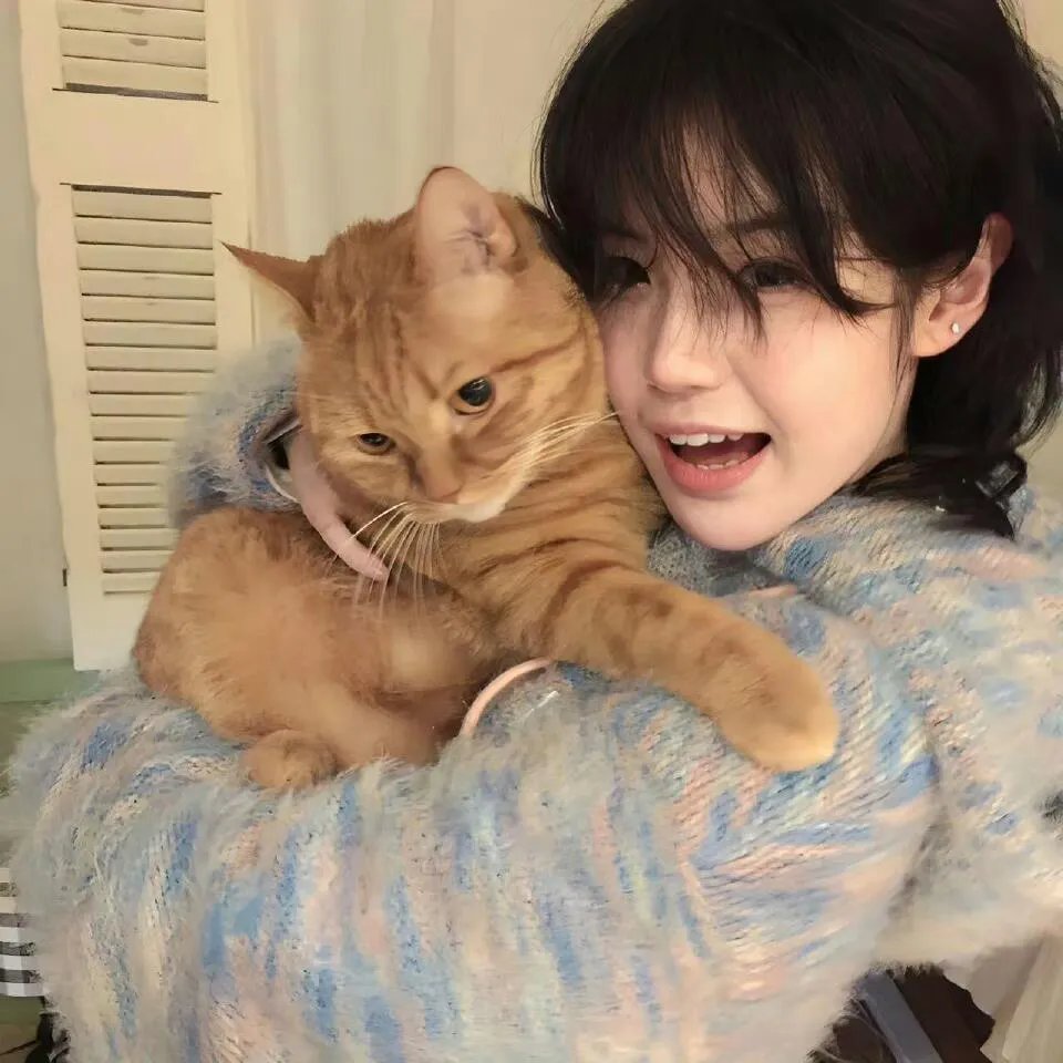 我们才不是兄弟呢